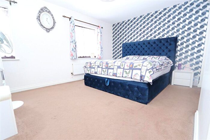 5 Bedroom Detached House For Sale In Edzell Crescent, Westcroft, MK4