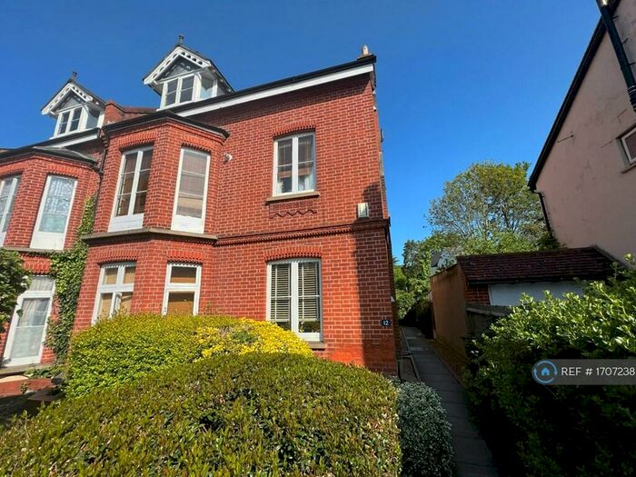 2 Bedroom Flat To Rent In Ditton Road, Surbiton, KT6