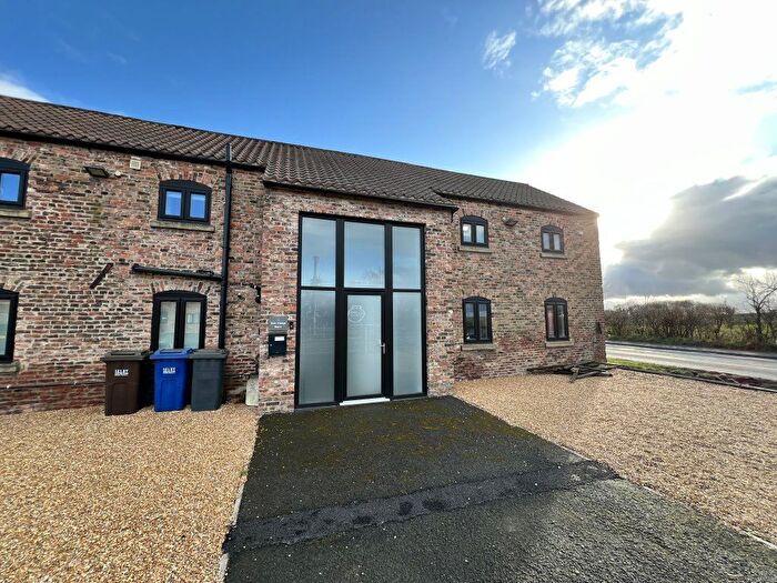 4 Bedroom Terraced House To Rent In Burn Grange Barns, Burn, YO8