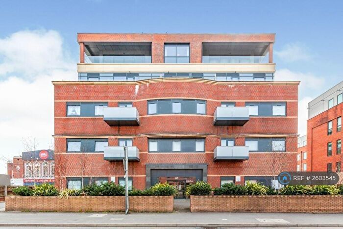 1 Bedroom Flat To Rent In Brickfield Court, Slough, SL1