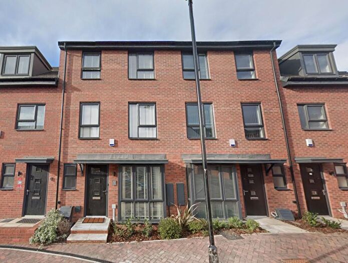 4 Bedroom House To Rent In Dove Mews, Lakeside, Doncaster, DN4