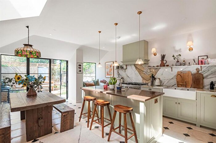 4 Bedroom Terraced House To Rent In First Avenue, SW14