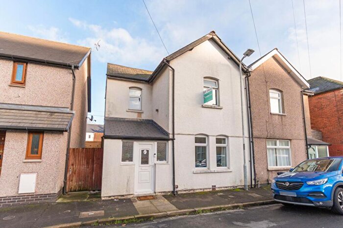 3 Bedroom Semi Detached House For Sale In East Usk Road, Newport, NP19