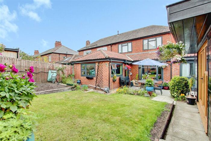 3 Bedroom Semi-Detached House For Sale In Fieldhouse Lane, North End, Durham, DH1