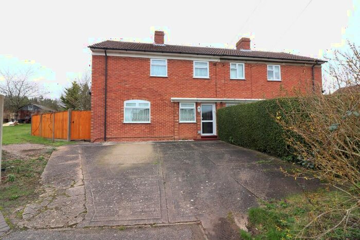 3 Bedroom Semi-Detached House For Sale In Sand Lane, Silsoe, Bedfordshire, MK45