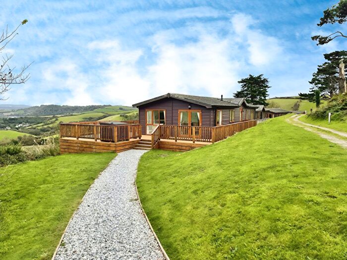 3 Bedroom Lodge For Sale In Whitsand Bay Fort, Torpoint, PL10