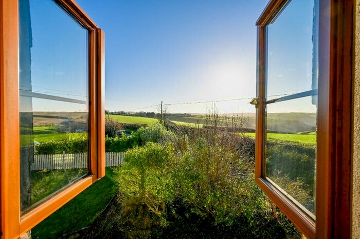 2 Bedroom Apartment For Sale In Upper Apartment, Duloe Chapel, Duloe., PL14