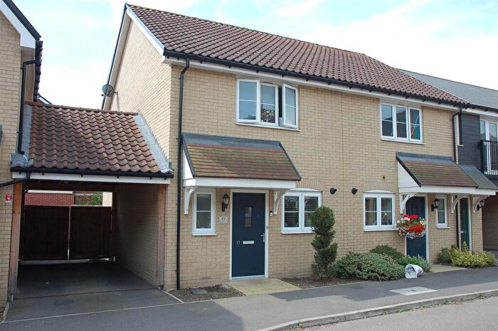 2 Bedroom House For Sale In Searle Crescent, Chelmsford, CM1