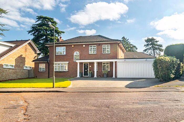 4 Bedroom Detached House For Sale In Bayards, Warlingham, CR6