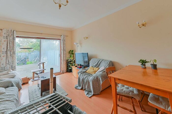 4 Bedroom Terraced House To Rent In Lyveden Road, Tooting, London, SW17