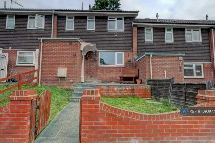 3 Bedroom Terraced House To Rent In Baird Drive, Guildford, GU3