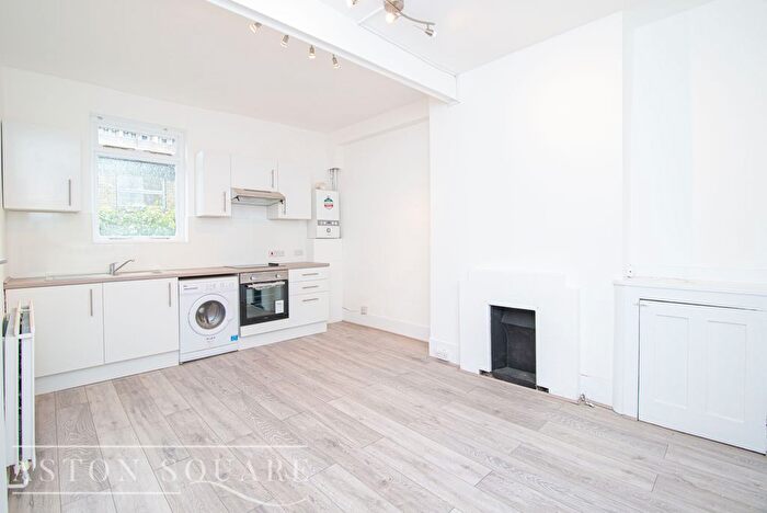 3 Bedroom Terraced House To Rent In Allingham Street, London, N1