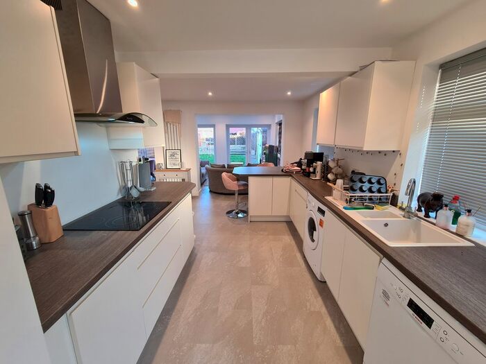 4 Bedroom Bungalow To Rent In Branksome Hill Road, Sandhurst, GU47