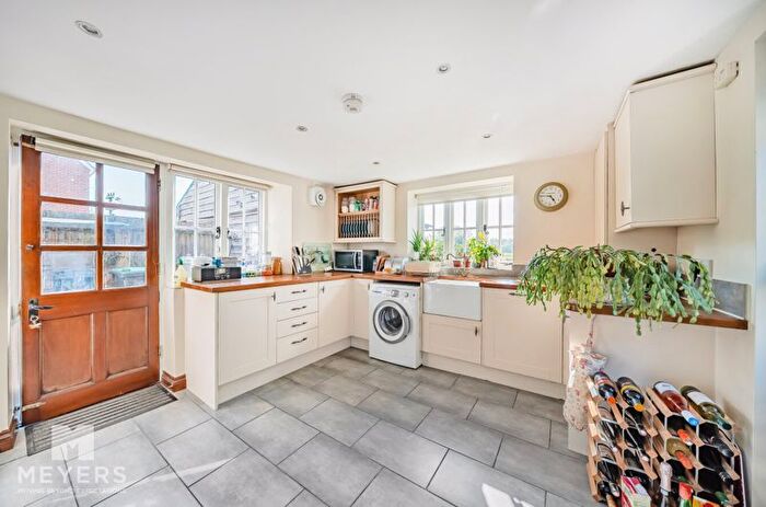 4 Bedroom Semi-Detached House For Sale In The Moor, Puddletown, DT2