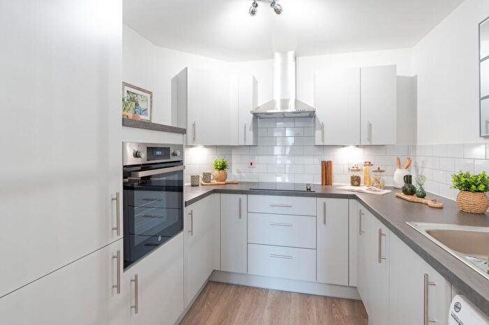 1 Bedroom Apartment For Sale In Clementine Lodge, St John's Street, OX26