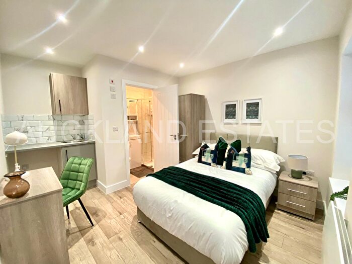 Studio To Rent In Oakmere Avenue, Potters Bar, EN6