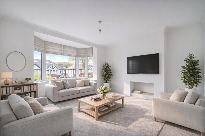 3 Bedroom Semi Detached House For Sale In Oak Tree Gardens, Bromley, BR1