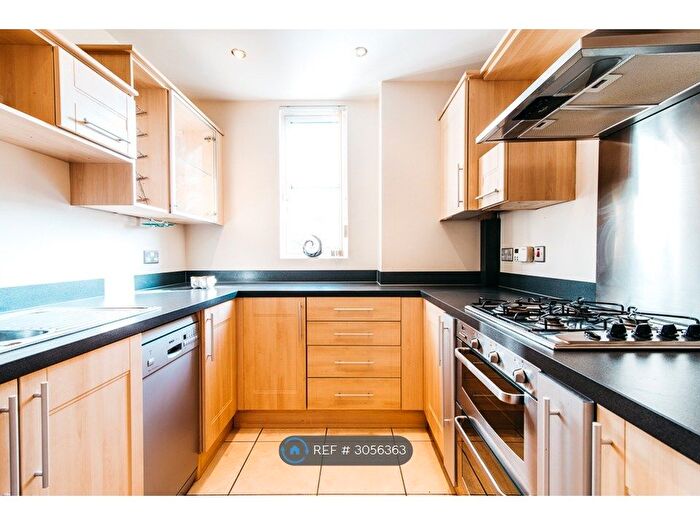 2 Bedroom Flat To Rent In Watkin Road, Leicester, LE2