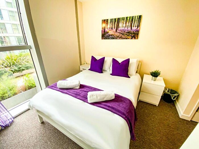1 Bedroom Serviced Apartments To Rent In Rillaton Walk, Milton Keynes, Buckinghamshire, MK9