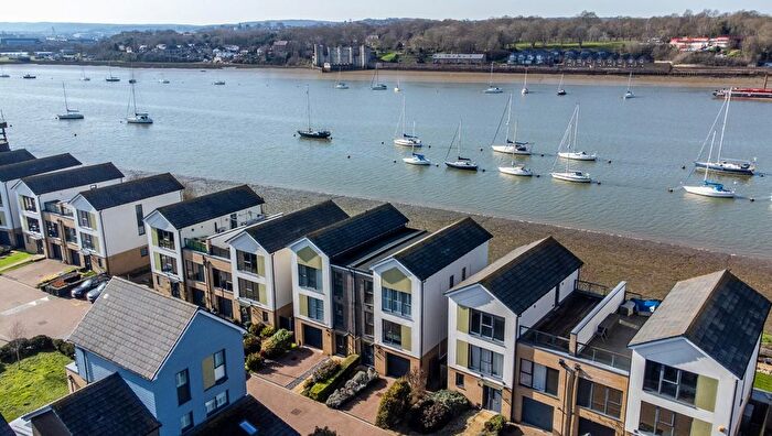 4 Bedroom Semi-Detached House For Sale In Westerly Way, St. Marys Island, Chatham, ME4