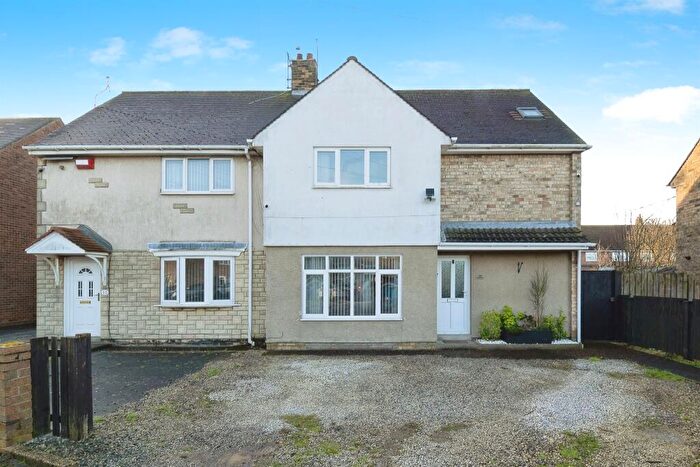 4 Bedroom Semi-Detached House For Sale In Bothwell Grove, Hull, HU9