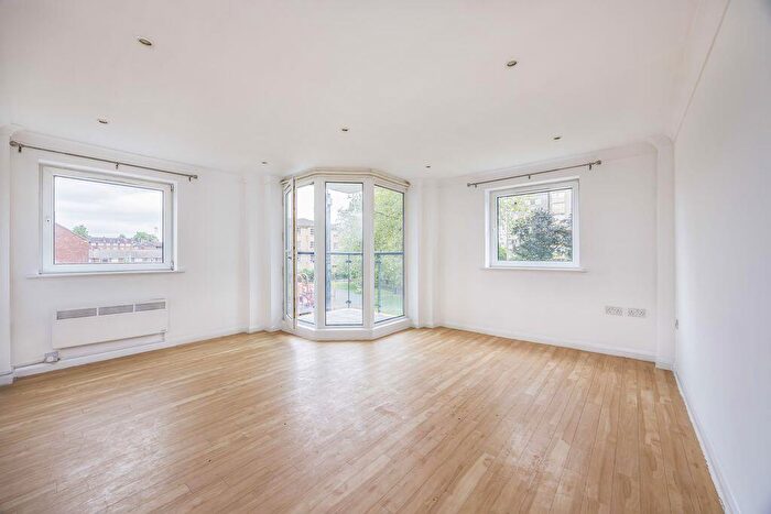 2 Bedroom Apartment To Rent In Queen Street, Portsmouth, PO1