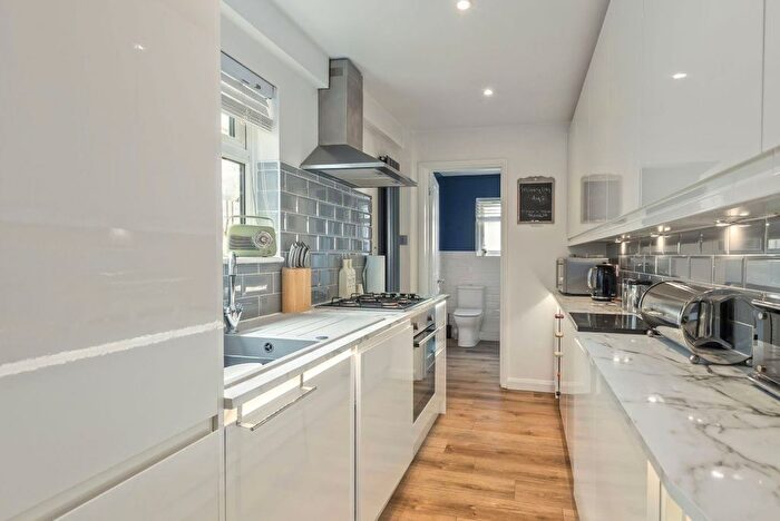 2 Bedroom Terraced House To Rent In London Road, Dunton Green, TN13