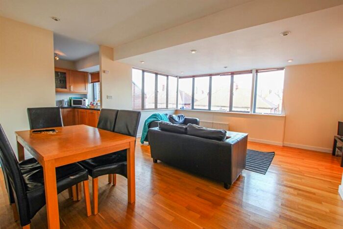 2 Bedroom Flat To Rent In £pppw - Whitewell Court, Jesmond, NE2