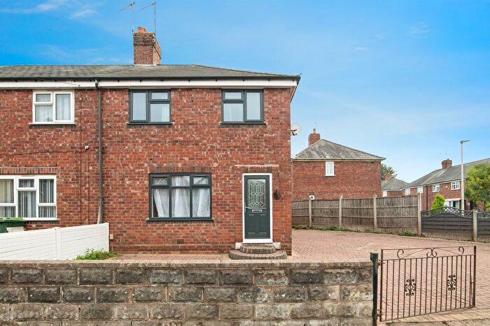 3 Bedroom End Of Terrace House For Sale In Hazelbeech Road, West Bromwich, B70