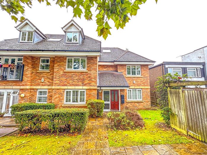 1 Bedroom Flat To Rent In - St Albans Road, Watford, WD25