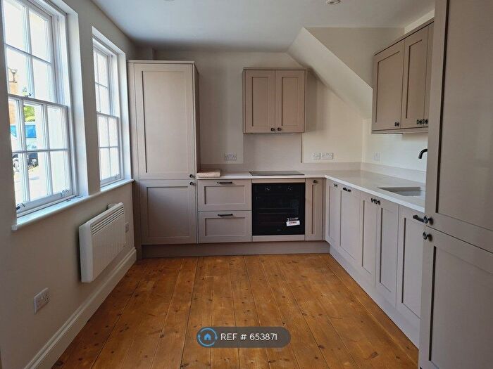 1 Bedroom Flat To Rent In Camden Road, Bath, BA1