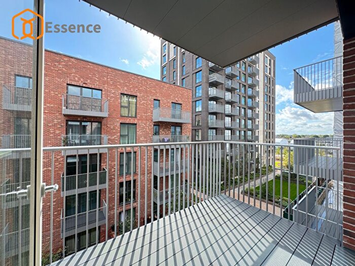 1 Bedroom Flat To Rent In Rosemary House, The Green Quarter, UB1