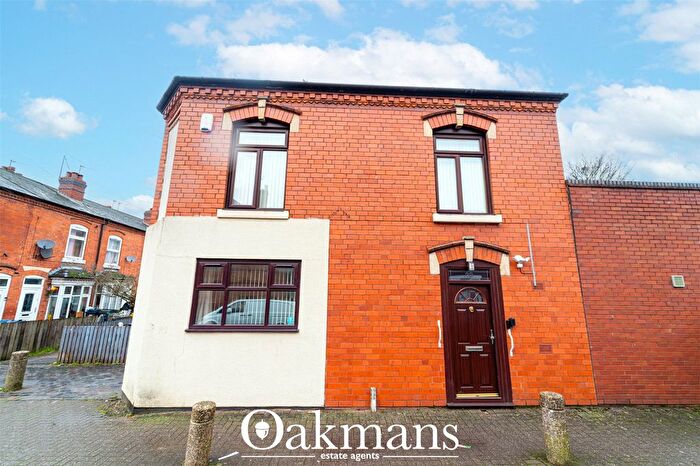 2 Bedroom Detached House For Sale In Poplar Road, Sparkhill, Birmingham, West Midlands, B11