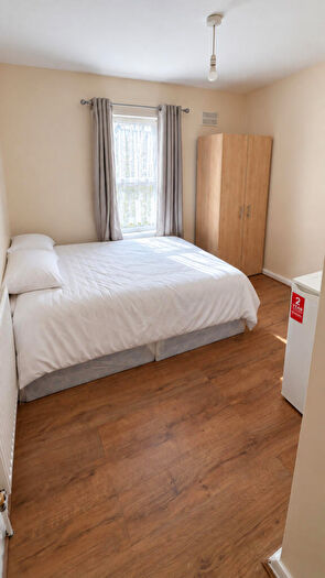 Studio To Rent In St Andrew's Road, E13