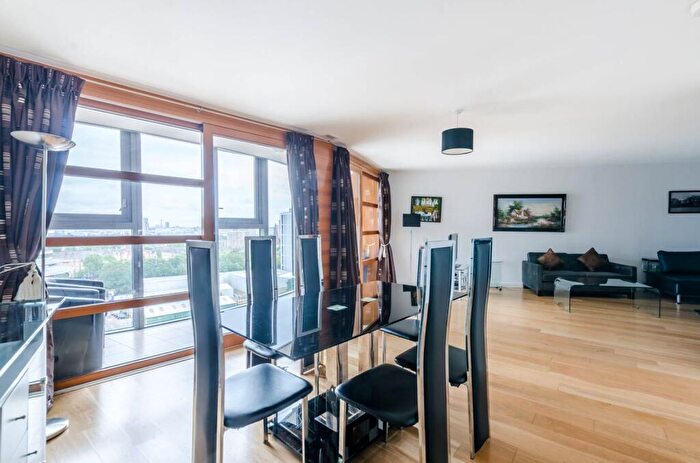 2 Bedroom Flat To Rent In Lombard Road, , Battersea, London, SW11