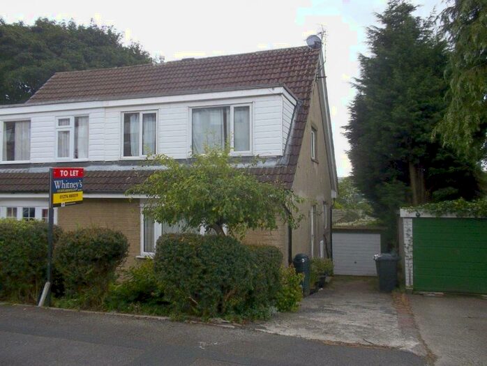 3 Bedroom Semi-Detached House To Rent In Alpine Rise, Thornton, BD13