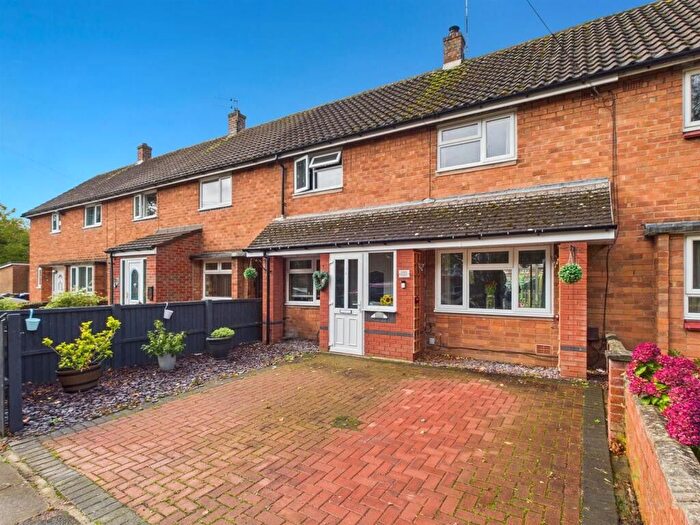 3 Bedroom Terraced House For Sale In Mereside, Shrewsbury, SY2