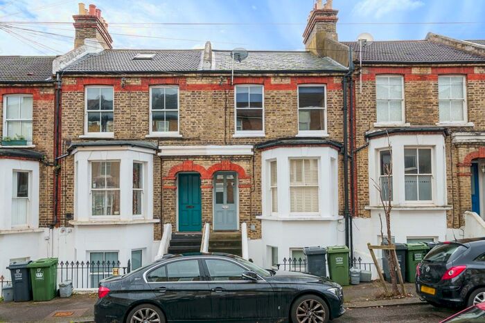 1 Bedroom Flat To Rent In Fransfield Grove, London, SE26