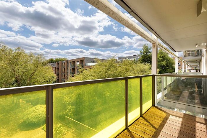 1 Bedroom Apartment To Rent In Blake Apartments, New River Village, Hornsey, N8