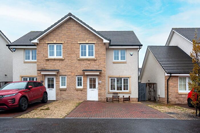 3 Bedroom Semi Detached House For Sale In Learielaw View, Broxburn, West Lothian, EH52