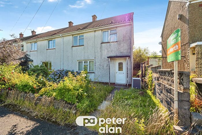 2 Bedroom Semi-detached House For Sale In Afon Llan Gardens, Portmead, Swansea, SA5