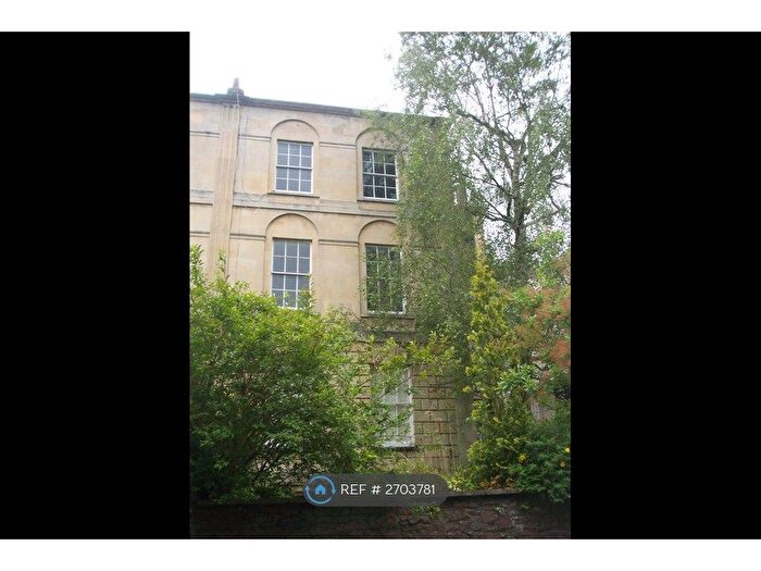 2 Bedroom Flat To Rent In Richmond Hill, Bristol, BS8
