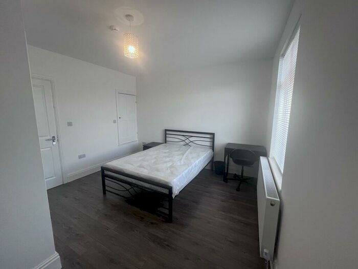 1 Bedroom Flat To Rent In Metchley Lane, Birmingham, B17