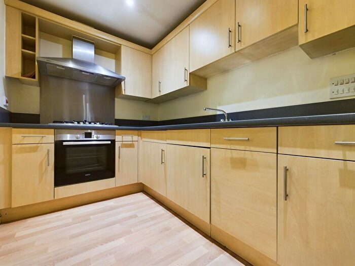 2 Bedroom Flat To Rent In Hermitage Court, Oadby, LE2