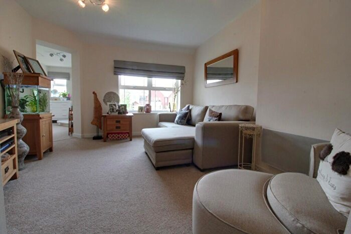 2 Bedroom Apartment To Rent In Tudor Coppice, Solihull, B91