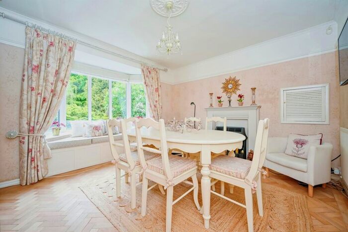 4 Bedroom Detached House For Sale In Castle Bank, Stafford, ST16