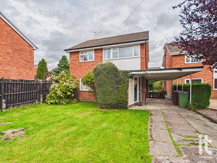 4 Bedroom Detached House For Sale In Lingfield Avenue, Hazel Grove, Stockport, SK7