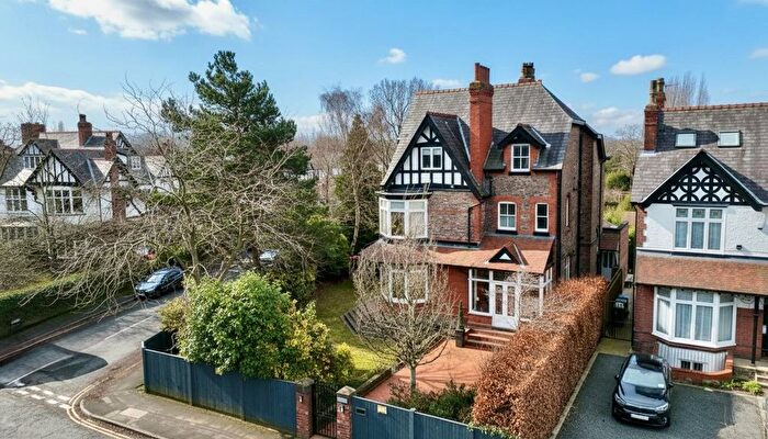 5 Bedroom Detached House For Sale In Park Road, Hale, Altrincham, WA15