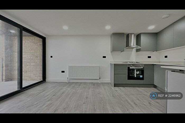 1 Bedroom Flat To Rent In Leyton, London, E10