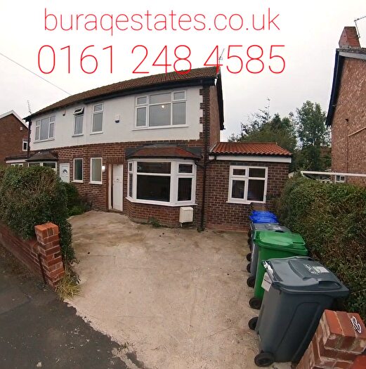 5 Bedroom Semi-Detached House To Rent In Edgeworth Drive, Manchester, M14